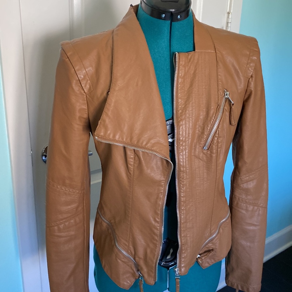 BLANK NYC VEGAN LEATHER MOTO JACKET - Picture 2 of 12